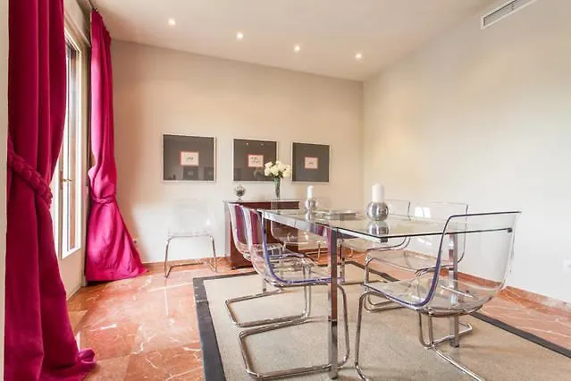 Apartamento Plaza Nueva Sevilha Espanha